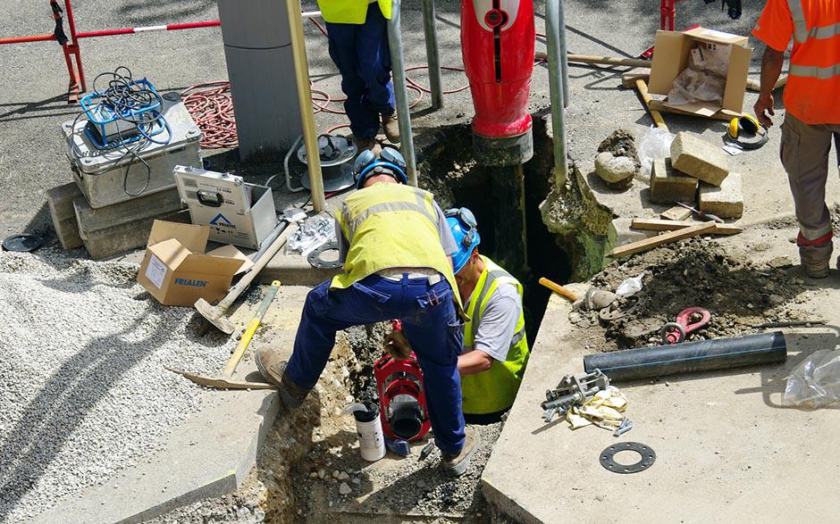 comment déboucher un lavabo Courbevoie